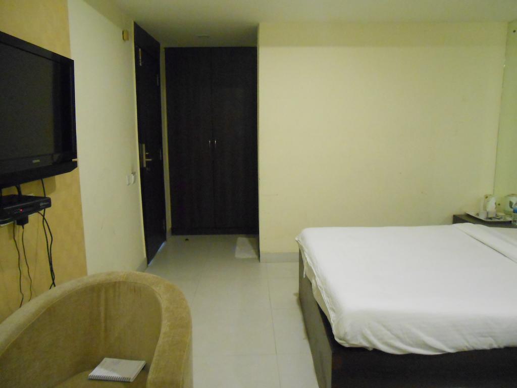 Hotel Kings Crown Vip Road Calcutta  Camera foto