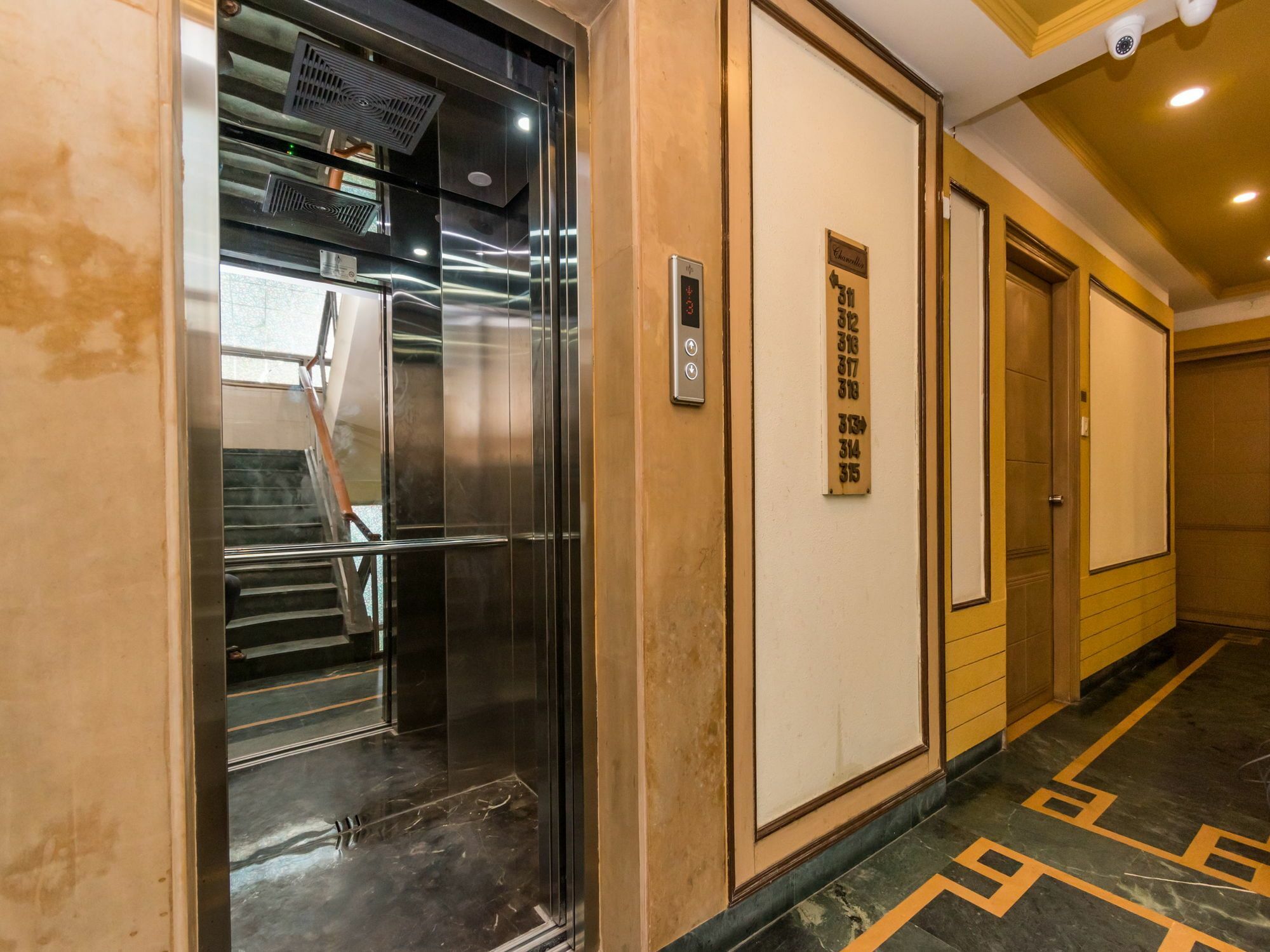 Hotel Kings Crown Vip Road Calcutta  Esterno foto